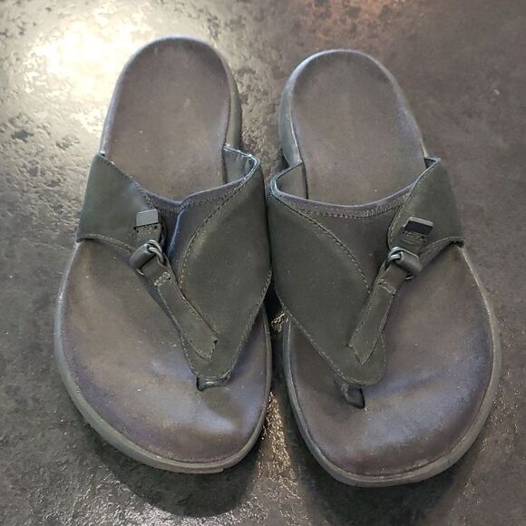 Merrill shoes  - Picture 1 of 4